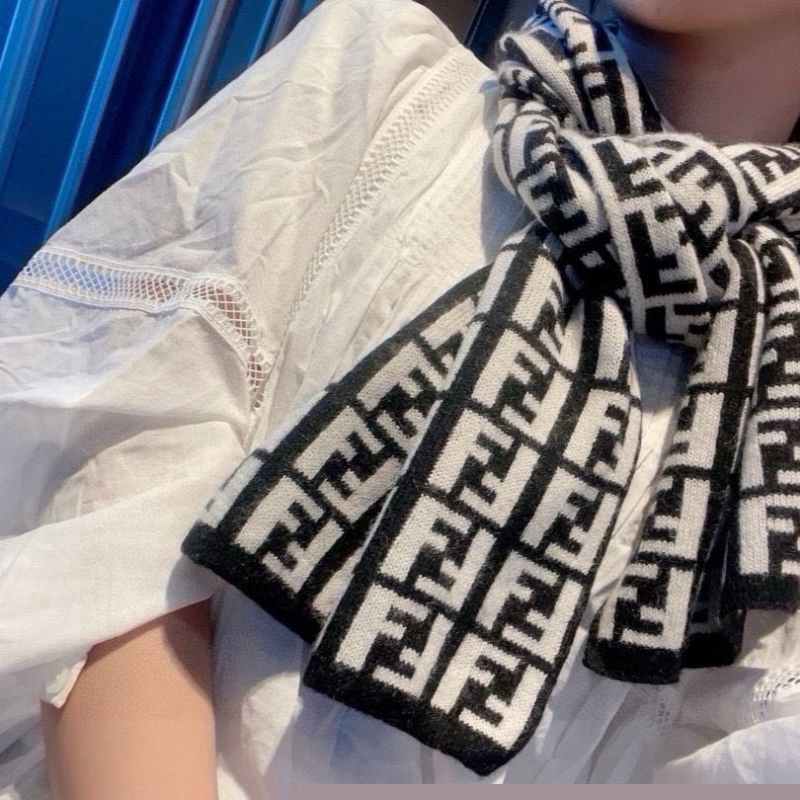 Ch*el